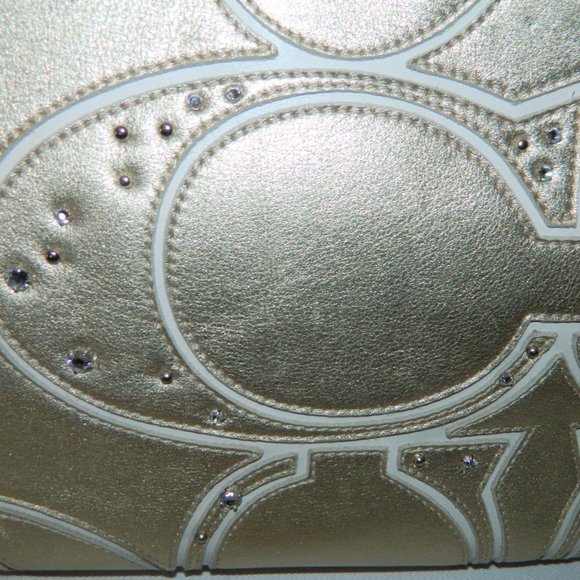 Coach Gold/White Tote - Picture 4 of 9